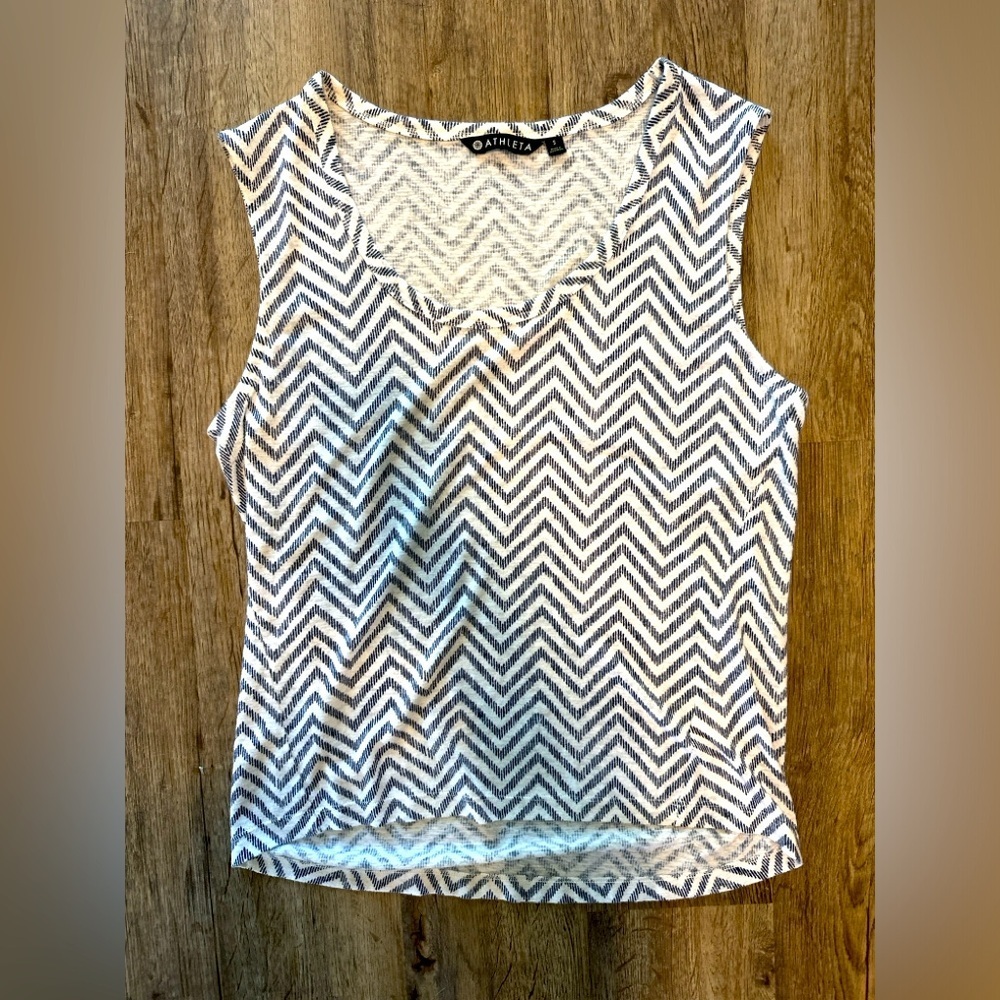 Athleta White and Gray Chevron Tank Top